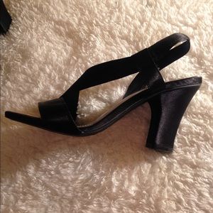 Cute black American Eagle heels